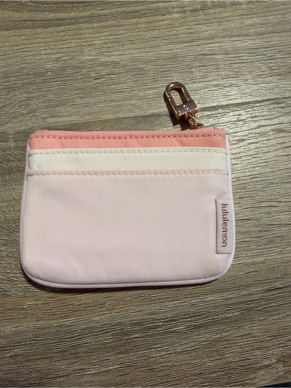 Clippable Card Holder - Picture 2 of 3